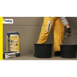 Cum să aplici adezivul pentru placări ceramice în medii umede weberset H20 Thumbnail